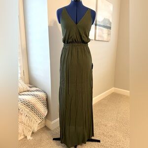 Lulus Lost in Paradise Olive Green Maxi Dress New With Tags Size Small